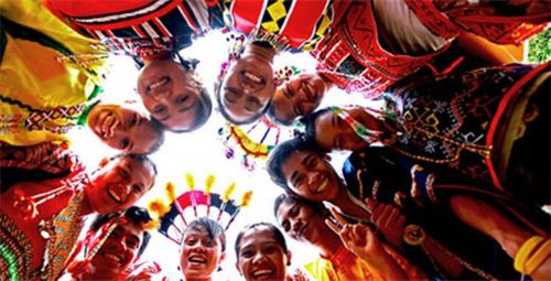 Phong thổ nhân tình (风土人情)